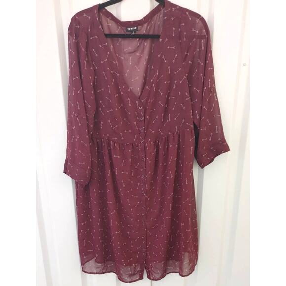 Torrid Shirt Dress Sheer Deep Vneck Arrow Print Burgundy Sz 1 = 14/16 - Picture 1 of 4